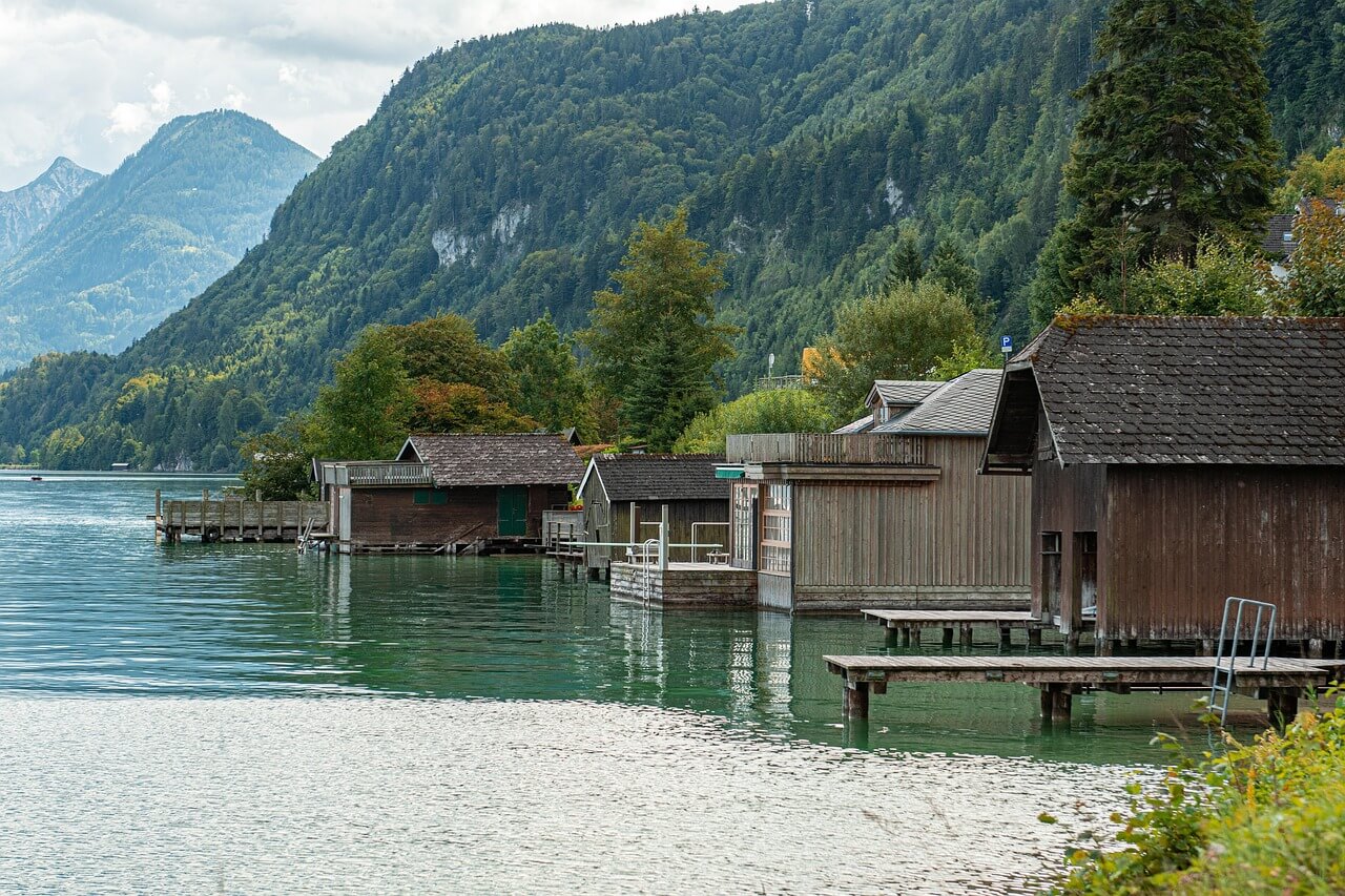 Nejkrásnější jezera v Rakousku - pohled na Attersee