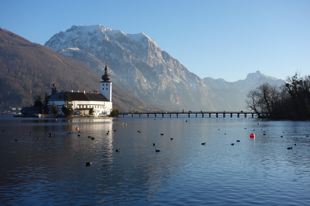 Gmunden vánoční trhy 2025 Rathausplatz adventní atmosféra Traunsee